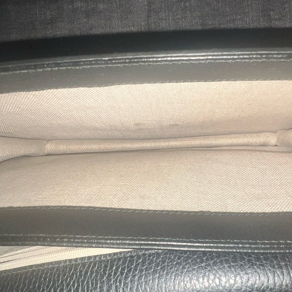 Gucci Black and Gold Crossbody Bag with Iconic GG Logo - Picture 7 of 15